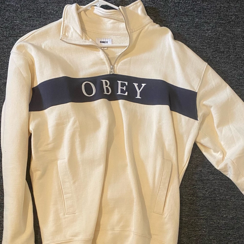 Obey sweater